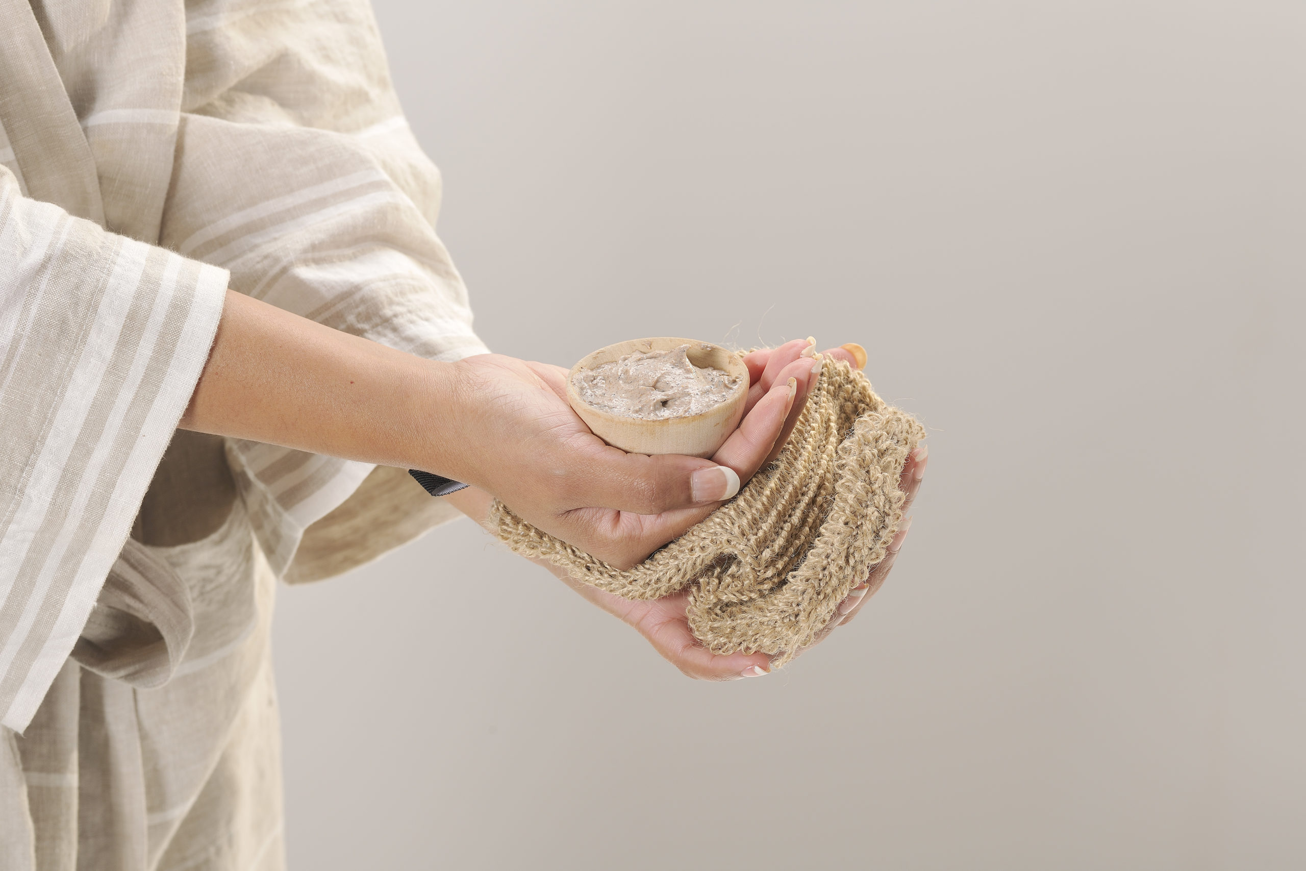 Three ways to use an exfoliating mitt